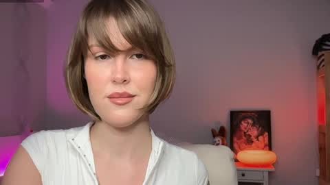 Snapshot of mirrorofsoul chatting on 24, 5, 2026 Shelley online show from 24, 5, 2026