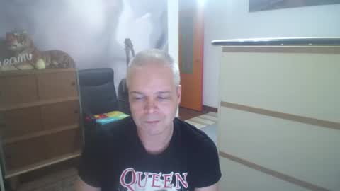 Snapshot of mirwais chatting on 16, 4, 2026 Mirwais online show from 16, 4, 2026