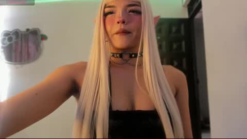 Misa Independent model online show from 18, 1, 2025