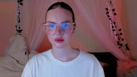 Snapshot of mish_ka3 chatting on 3, 2, 2025 Misha online show from 3, 2, 2025