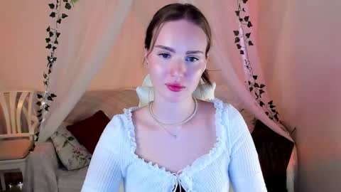 Snapshot of mish_ka3 chatting on 8, 9, 2025 Misha online show from 8, 9, 2025