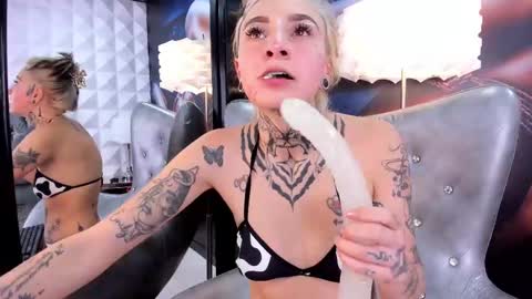 miss___angel online show from 24, 2, 2025