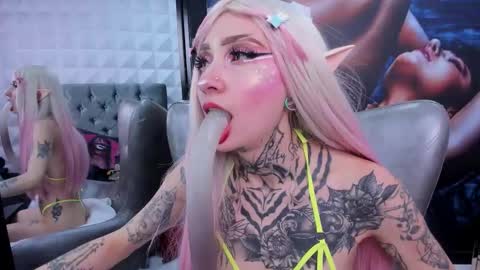 miss___angel online show from 19, 9, 2025