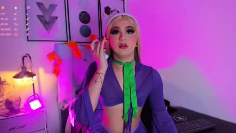 Snapshot of miss__ivy chatting on 31, 10, 2025 online show from 31, 10, 2025