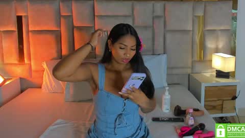 Snapshot of miss_abigail_ chatting on 7, 5, 2026 Miss Abigail online show from 7, 5, 2026