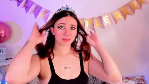 Alexa Sarmiento online show from 26, 2, 2025