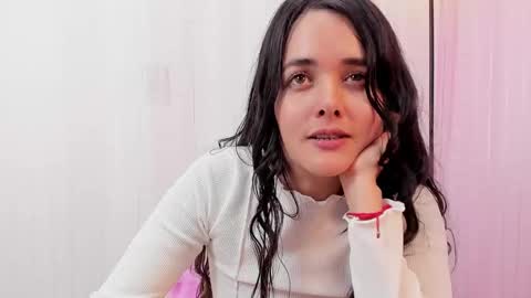 Snapshot of miss_alhy chatting on 5, 1, 2025 online show from 5, 1, 2025