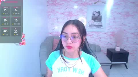 Snapshot of miss_andrea_t chatting on 6, 12, 2024 andrea online show from 6, 12, 2024