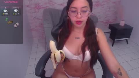 Snapshot of miss_andrea_t chatting on 9, 1, 2025 andrea online show from 9, 1, 2025