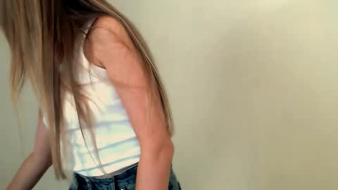 Angelina online show from 12, 9, 2025