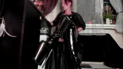 Snapshot of miss_asmodeus chatting on 20, 6, 2026 missAsmodeus online show from 20, 6, 2026