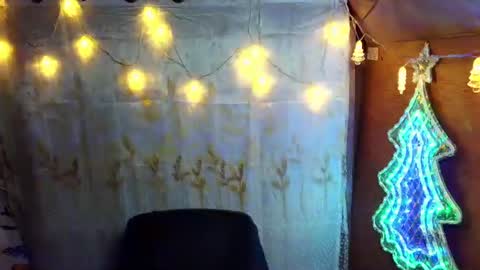 Snapshot of miss_bellah chatting on 18, 12, 2025 Bellah online show from 18, 12, 2025