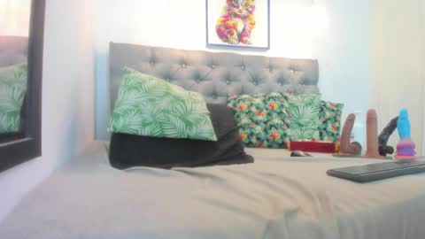 miss_big_ass21 online show from 12, 3, 2025