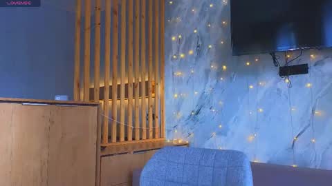 Snapshot of miss_bubbles chatting on 17, 5, 2026 Sandy online show from 17, 5, 2026