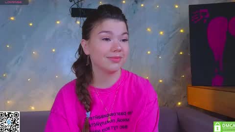 Snapshot of miss_bubbles chatting on 26, 5, 2026 Sandy online show from 26, 5, 2026