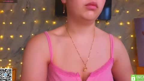Snapshot of miss_bubbles chatting on 4, 7, 2026 Sandy online show from 4, 7, 2026