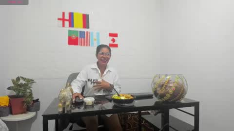 Snapshot of miss_clarepocahose chatting on 14, 6, 2026 Clare PocaHose online show from 14, 6, 2026