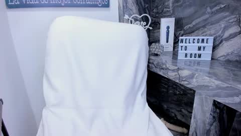 Snapshot of miss_danika chatting on 7, 1, 2026 Danika online show from 7, 1, 2026