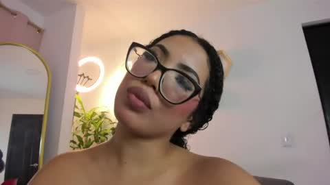 ebonny sexy online show from 16, 4, 2026