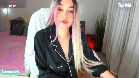 Snapshot of miss_elias chatting on 31, 1, 2025 Elia online show from 31, 1, 2025