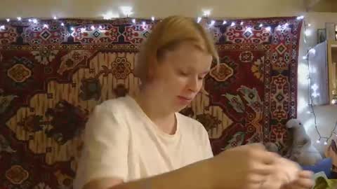 Elis online show from 25, 9, 2025