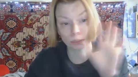 Snapshot of miss_elistia_ chatting on 22, 4, 2026 Elis online show from 22, 4, 2026
