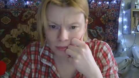 Snapshot of miss_elistia_ chatting on 15, 5, 2026 Elis online show from 15, 5, 2026