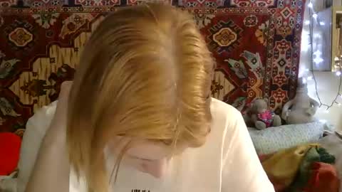 Snapshot of miss_elistia_ chatting on 27, 5, 2026 Elis online show from 27, 5, 2026