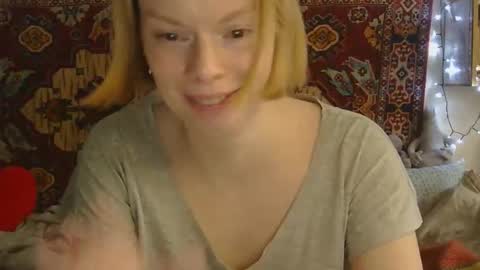Snapshot of miss_elistia_ chatting on 3, 6, 2026 Elis online show from 3, 6, 2026