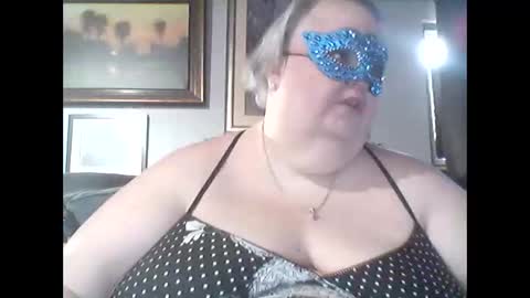 Snapshot of miss_ella_rose chatting on 16, 5, 2026 miss_ella_rose online show from 16, 5, 2026