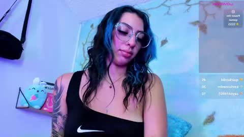 Snapshot of miss_evans_ chatting on 8, 5, 2026 miss_evans_ online show from 8, 5, 2026