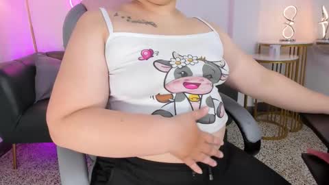 Snapshot of miss_francheska chatting on 26, 11, 2025 Francheska online show from 26, 11, 2025