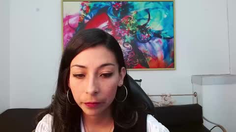 Miss Honey online show from 8, 11, 2025