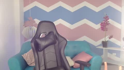 miss_honey1 online show from 4, 2, 2025