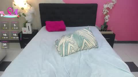 miss_honey1 online show from 11, 9, 2025