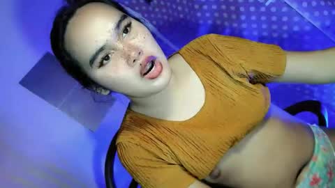 Snapshot of miss_horny139736 chatting on 27, 5, 2026 miss_horny139736 online show from 27, 5, 2026