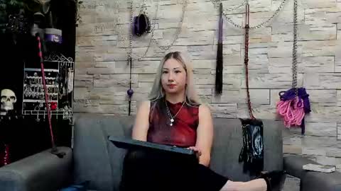 Snapshot of miss_kaz chatting on 5, 7, 2026 Kaz online show from 5, 7, 2026