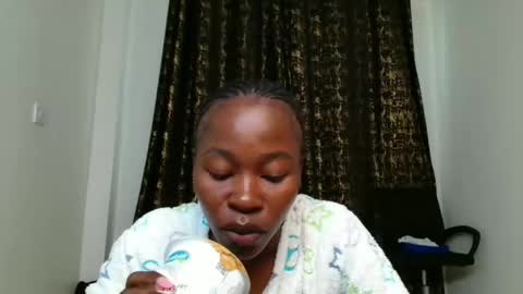 Snapshot of miss_kiarrafit chatting on 13, 5, 2026 Miss Kiarrafit online show from 13, 5, 2026