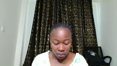 Snapshot of miss_kiarrafit chatting on 15, 5, 2026 Miss Kiarrafit online show from 15, 5, 2026