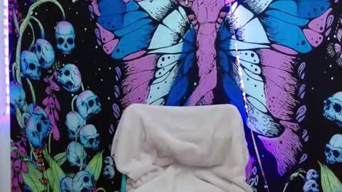 Snapshot of miss_kumikahri chatting on 7, 8, 2026 Ahri James online show from 7, 8, 2026