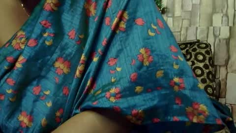 Snapshot of miss_mahi69 chatting on 18, 9, 2025 Mahi online show from 18, 9, 2025