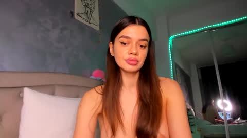 Snapshot of miss_medyson chatting on 22, 12, 2024 miss_medyson online show from 22, 12, 2024
