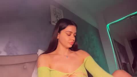 Snapshot of miss_medyson chatting on 28, 1, 2025 miss_medyson online show from 28, 1, 2025