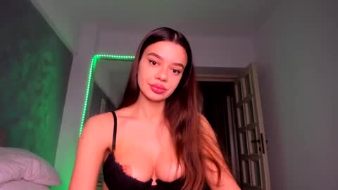 Snapshot of miss_medyson chatting on 20, 2, 2025 miss_medyson online show from 20, 2, 2025