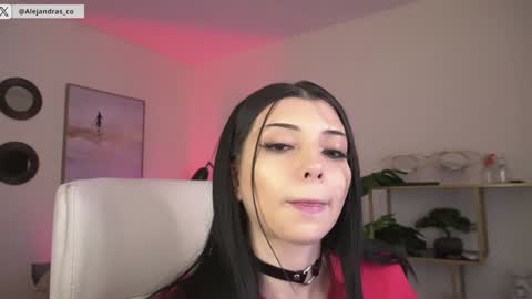 Alejandra online show from 10, 11, 2025