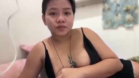 Snapshot of miss_peachyxxx chatting on 12, 7, 2026 Lyn online show from 12, 7, 2026