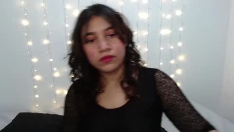 Snapshot of miss_rose1 chatting on 30, 1, 2025 ROS online show from 30, 1, 2025