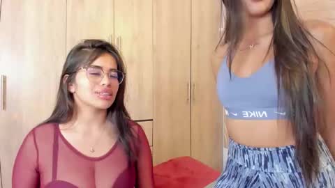 Snapshot of miss_saraxxx chatting on 5, 5, 2026 Angel Sophie Tif online show from 5, 5, 2026