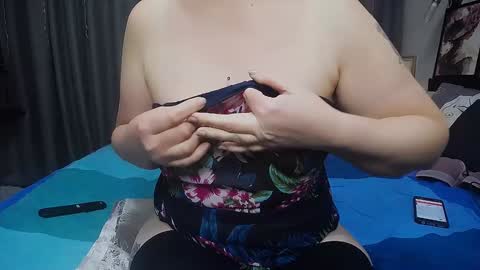 Snapshot of miss_tasha_kom chatting on 6, 12, 2024 miss_tasha_kom online show from 6, 12, 2024