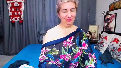 Snapshot of miss_tasha_kom chatting on 25, 12, 2024 miss_tasha_kom online show from 25, 12, 2024